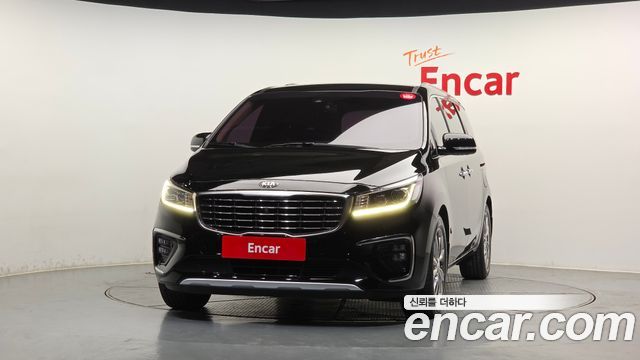 Kia Canival 2019 — photo 3