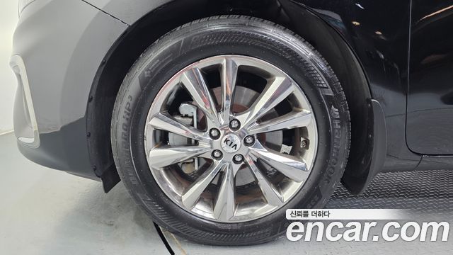 Kia Canival 2019 — photo 5