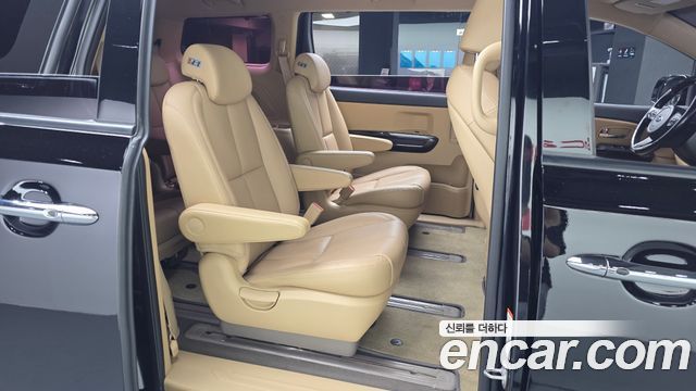 Kia Canival 2019 — photo 12