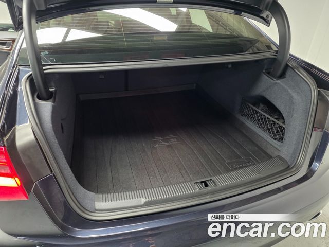 Audi A6 2014 — photo 19