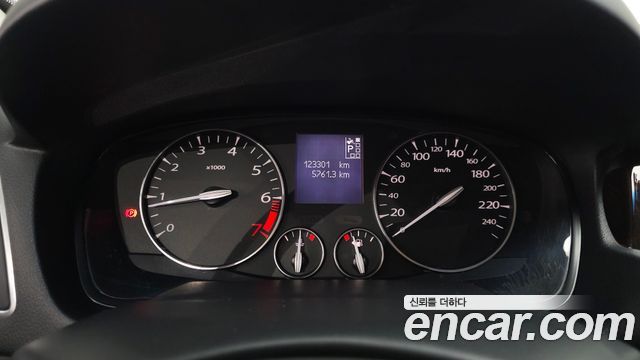 Renault Korea SM5  2010 — photo 8