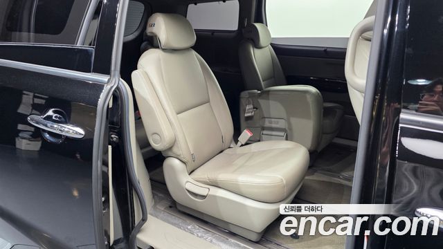 Kia Canival 2020 — photo 18