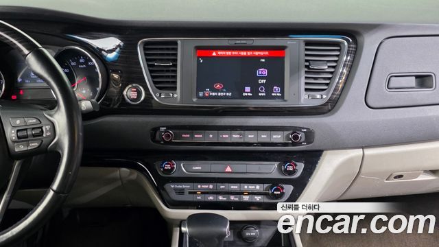 Kia Canival 2020 — photo 20
