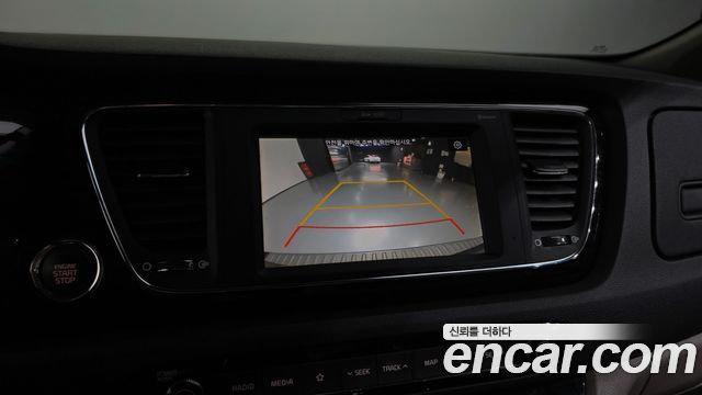 Kia Canival 2020 — photo 21