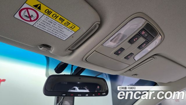 Kia Canival 2020 — photo 24