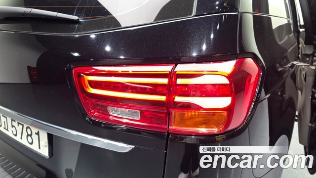 Kia Canival 2020 — photo 9