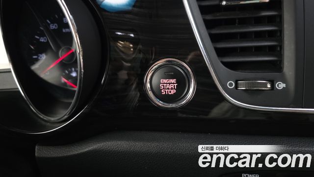 Kia Canival 2020 — photo 27