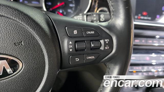 Kia Canival 2020 — photo 30