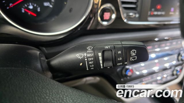 Kia Canival 2020 — photo 32