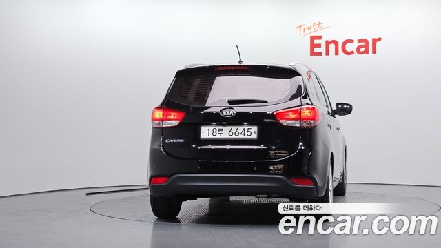 Kia Carens 2014 — photo 4