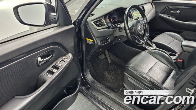 Kia Carens 2014 — photo 10