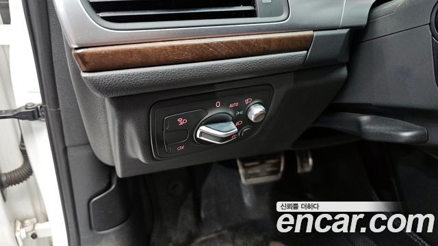 Audi A6 2015 — photo 18