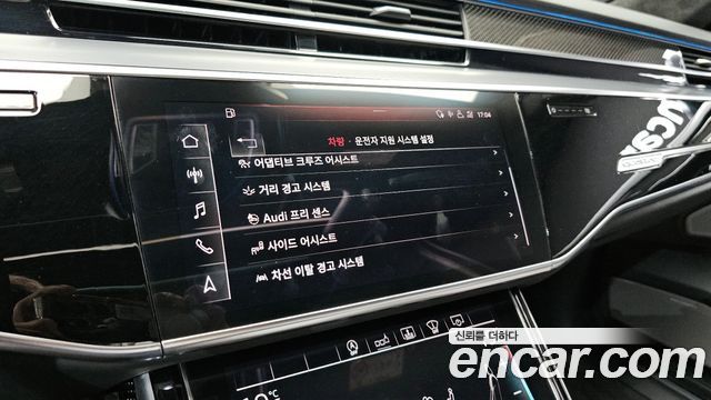Audi S8 2020 — photo 16