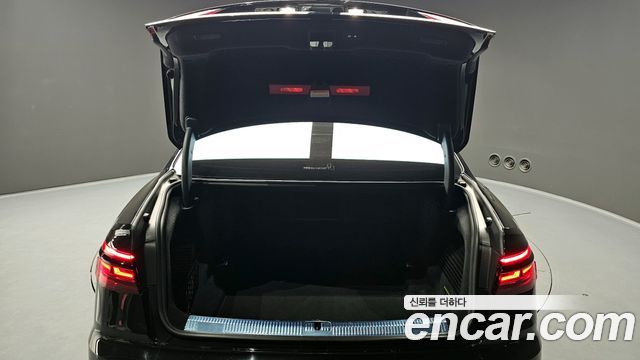 Audi S8 2020 — photo 20