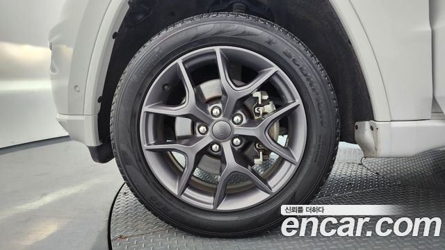 Jeep Cherokee 2021 — photo 5