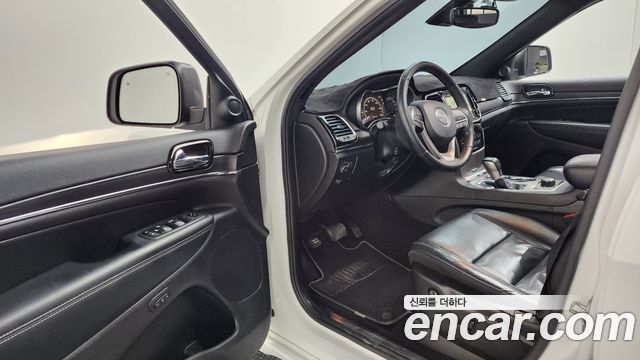 Jeep Cherokee 2021 — photo 13