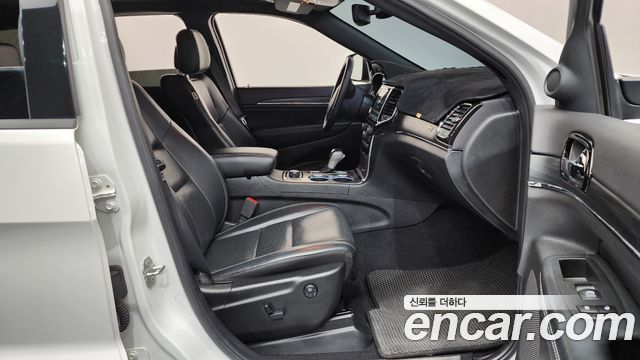 Jeep Cherokee 2021 — photo 16