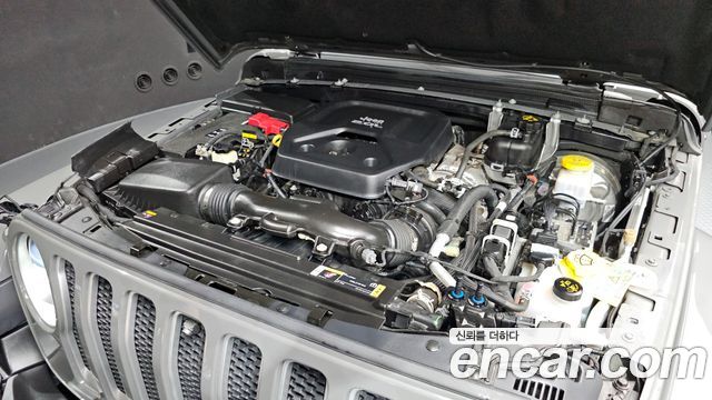 Jeep Wrangler 2023 — photo 6