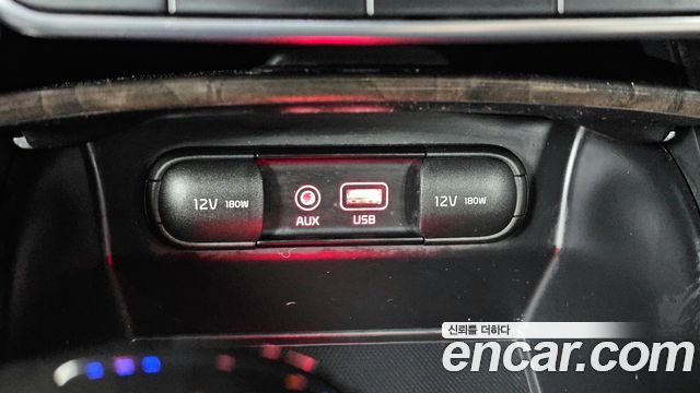Kia Sorento 2016 — photo 12