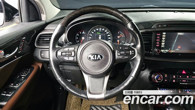 Kia Sorento 2016 — photo 14