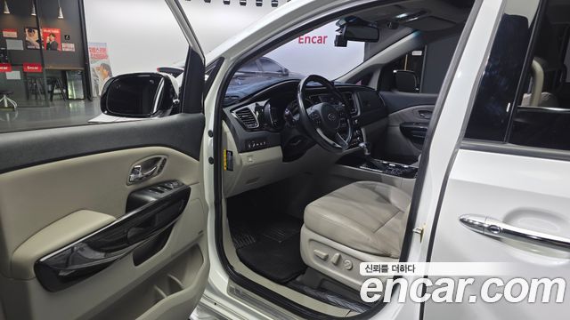 Kia Canival 2019 — photo 13