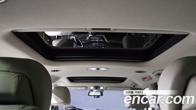 Kia Canival 2019 — photo 23