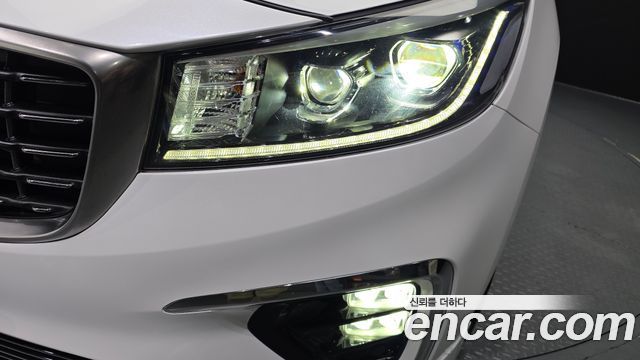 Kia Canival 2019 — photo 8