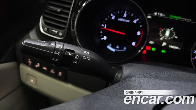 Kia Canival 2019 — photo 30