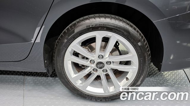 Audi A3 2023 — photo 7