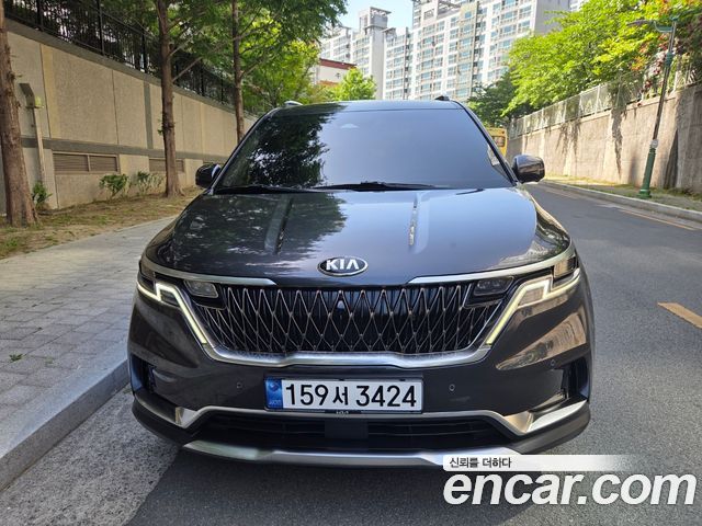 Kia Canival 2021 — photo 1
