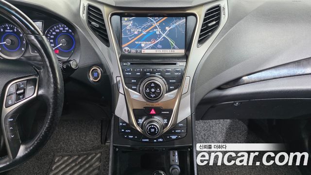 Hyundai Grandeur 2013 — photo 14