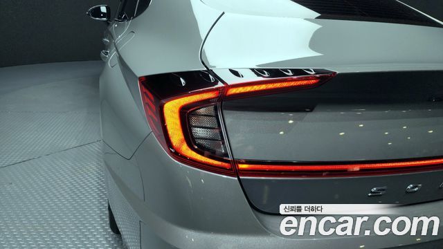 Hyundai Sonata 2022 — photo 9