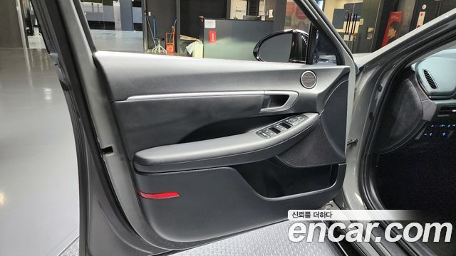 Hyundai Sonata 2022 — photo 14