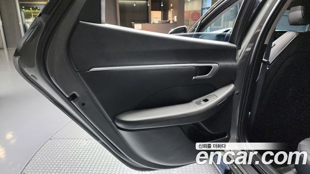 Hyundai Sonata 2022 — photo 15