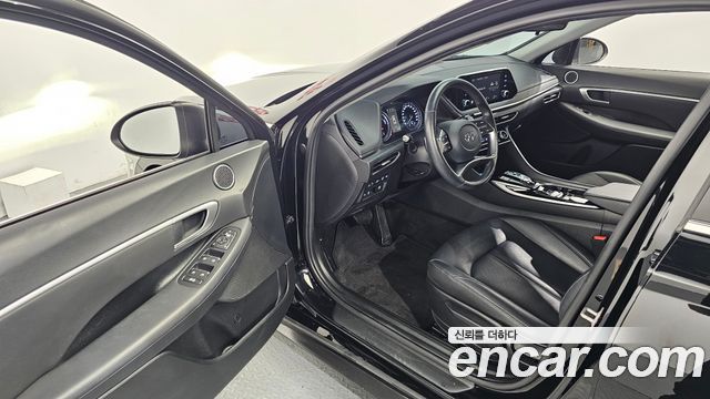 Hyundai Sonata 2023 — photo 13