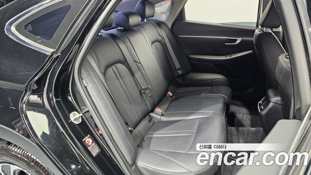 Hyundai Sonata 2023 — photo 18