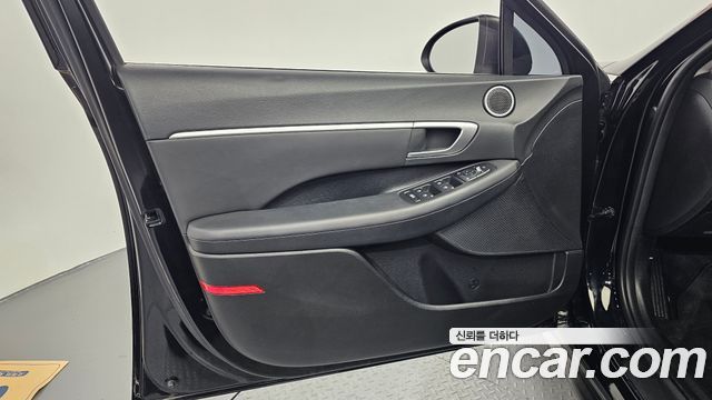 Hyundai Sonata 2023 — photo 14