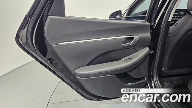 Hyundai Sonata 2023 — photo 15