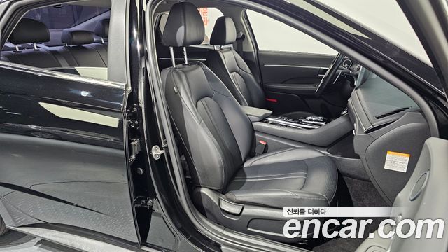 Hyundai Sonata 2023 — photo 16