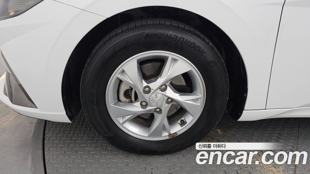 Hyundai AVANTE 2021 — photo 5
