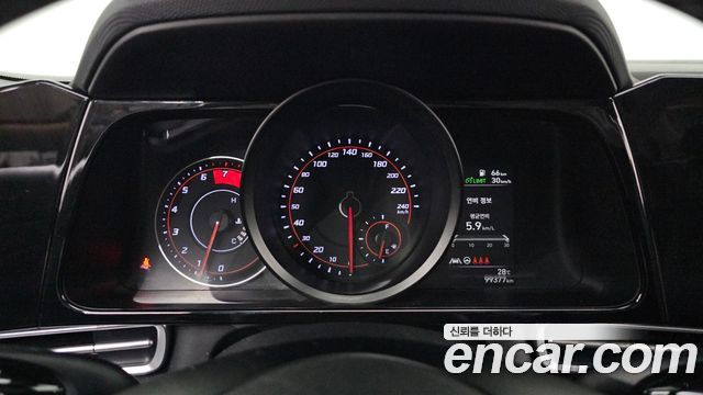 Hyundai AVANTE 2021 — photo 11
