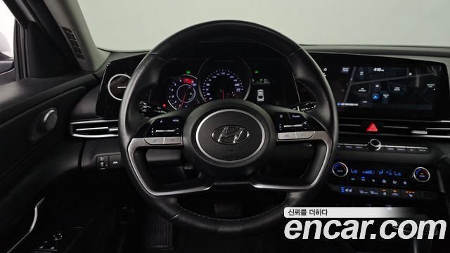 Hyundai AVANTE 2021 — photo 18