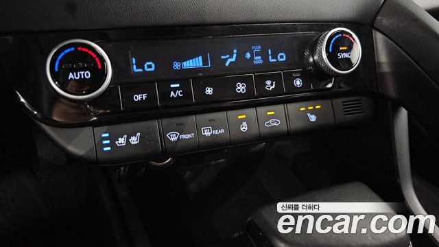 Hyundai AVANTE 2021 — photo 23