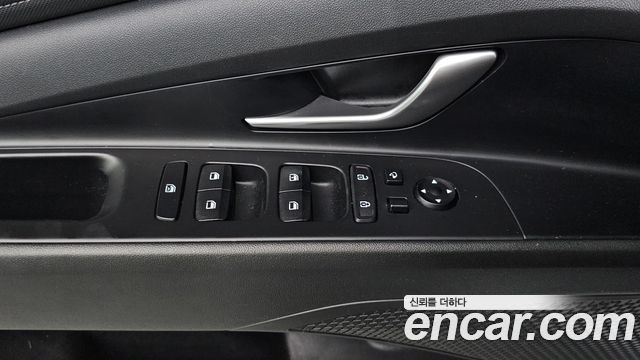 Hyundai AVANTE 2021 — photo 24