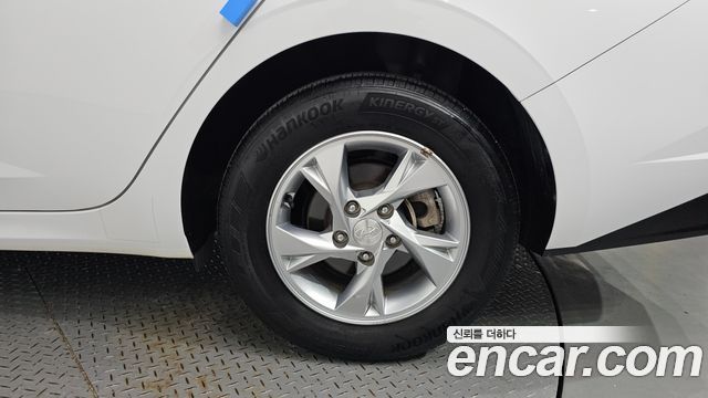 Hyundai AVANTE 2021 — photo 7