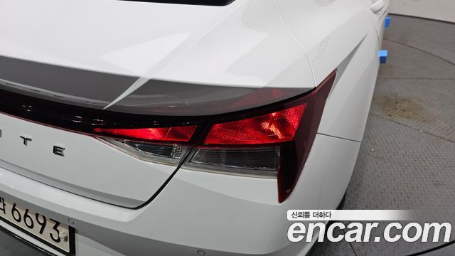 Hyundai AVANTE 2021 — photo 9