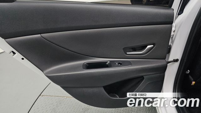 Hyundai AVANTE 2021 — photo 15