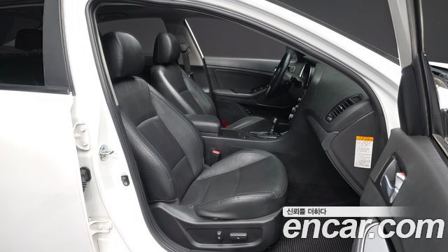 Kia K5 2015 — photo 11
