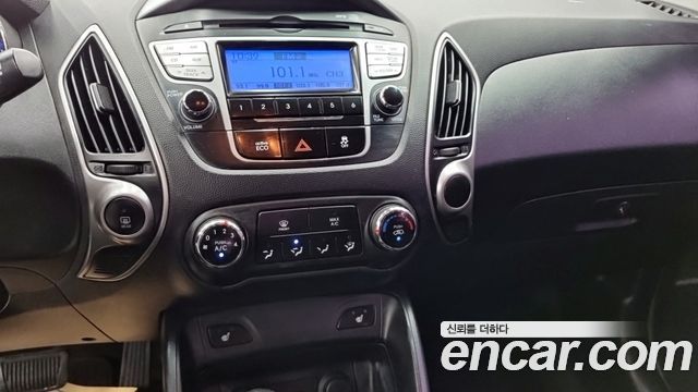 Hyundai Tucson 2011 — photo 12