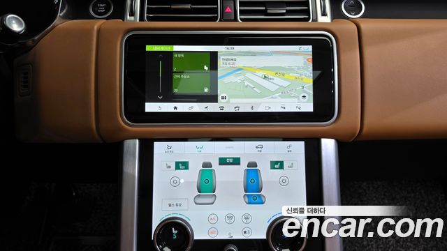 Land Rover Range Rover 2021 — photo 19